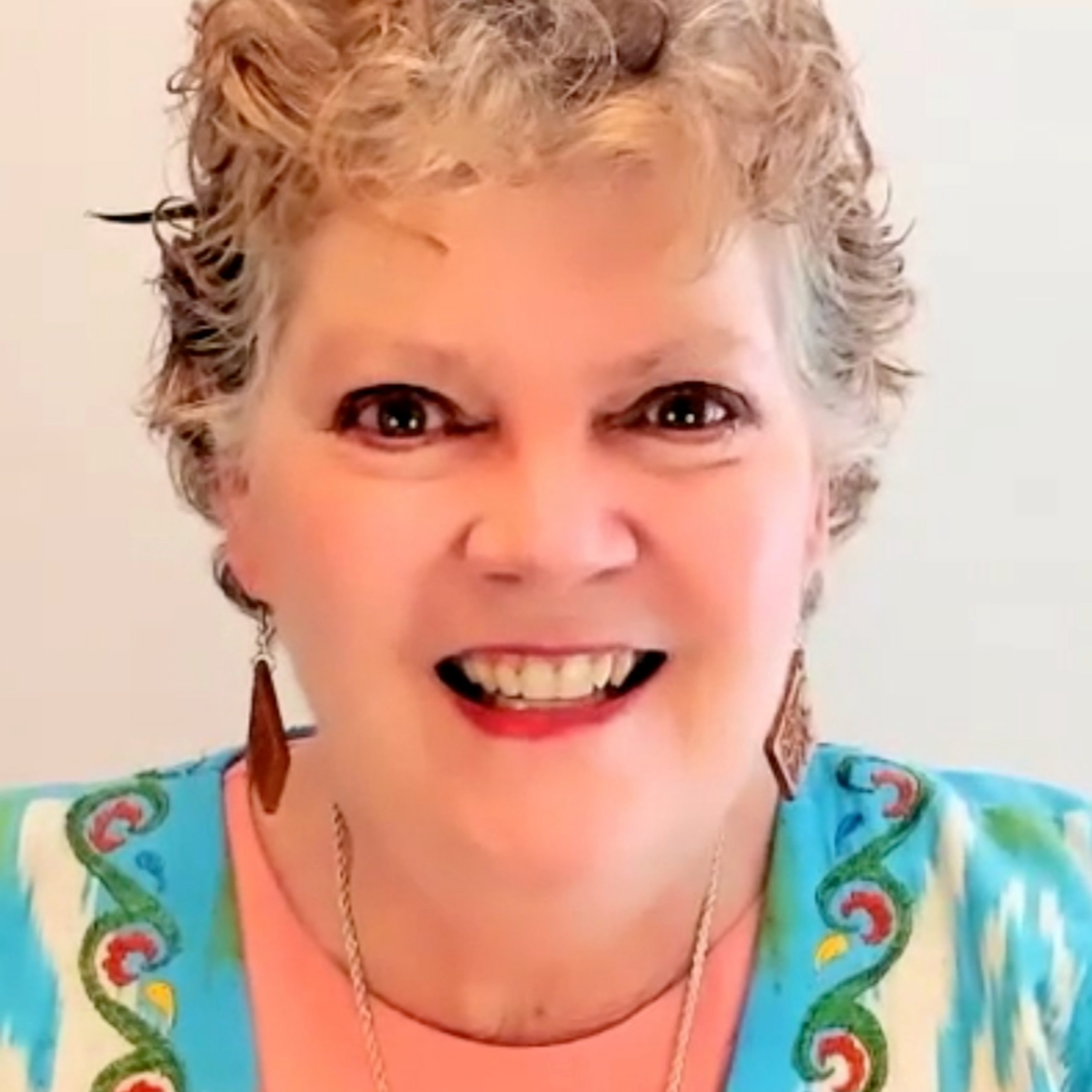 You are currently viewing 157 Rikki Quintana: How to Build a Fair-Trade Business